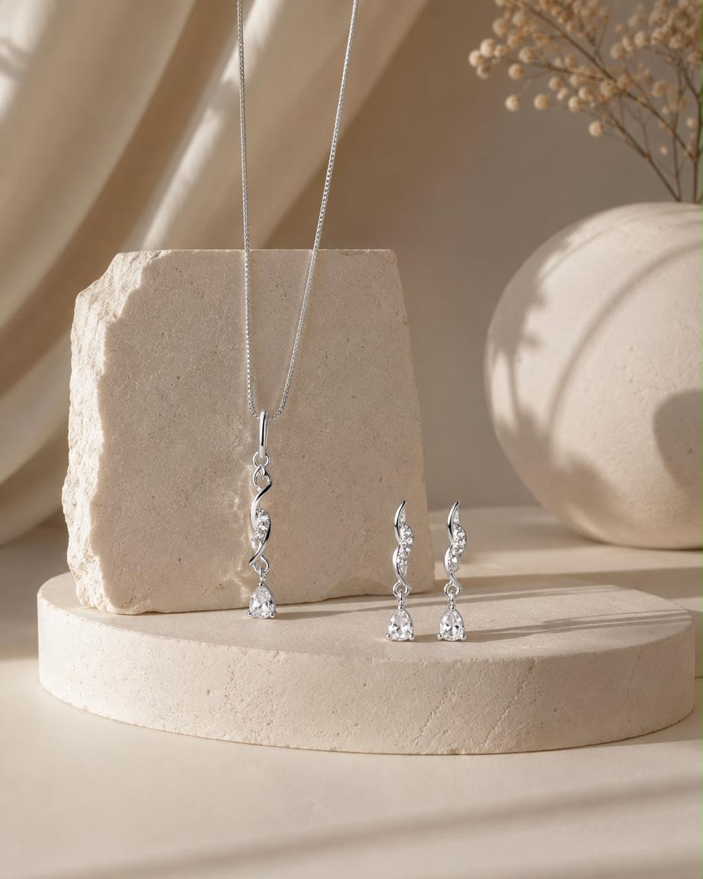 CONJUNTO MAJU CRISTAL — SEMIJOIAS — PRATA 50